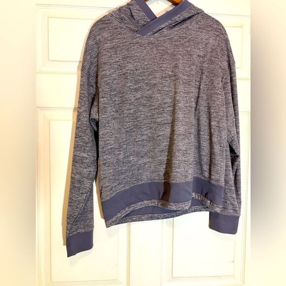 Mondetta Tops - Mondetta, pullover sweatshirt, lightweight, hooded, excellent condition, medium